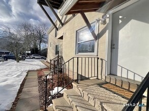 Building Photo - 14 Sniffen St