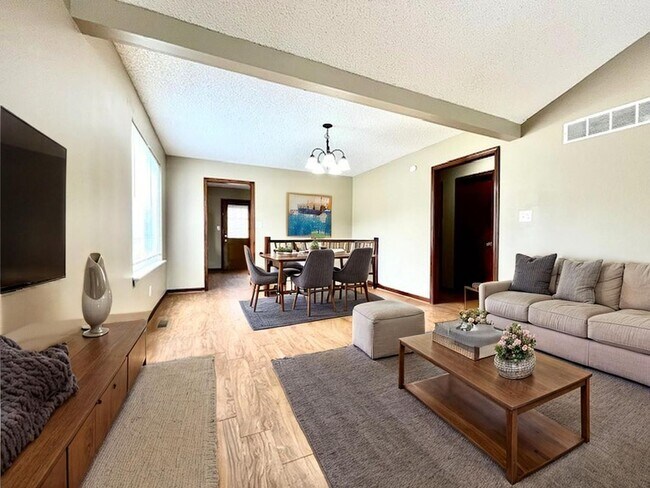 Foto del edificio - 208-210 NW Monroe St