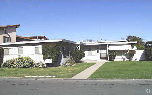 Building Photo - 1911-1915 Colonia Pl