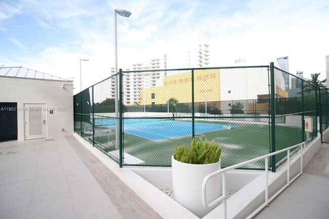 Foto del edificio - 770 Claughton Island Dr