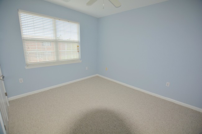 Building Photo - 3 bedroom in Mount Pleasant SC 29464