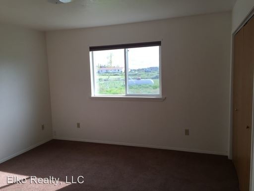 Building Photo - 377 Parkchester Dr