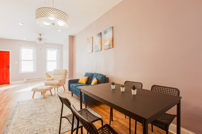Foto del edificio - 2647 Oakford St