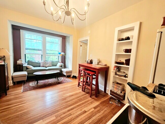 Foto del edificio - 72 Strathmore Rd