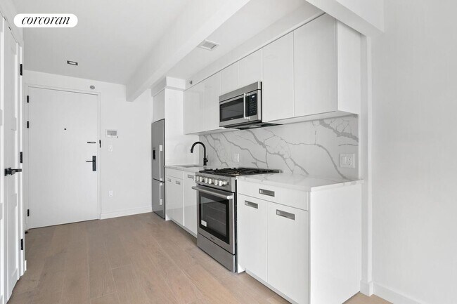 Foto del edificio - 428 E 9th St