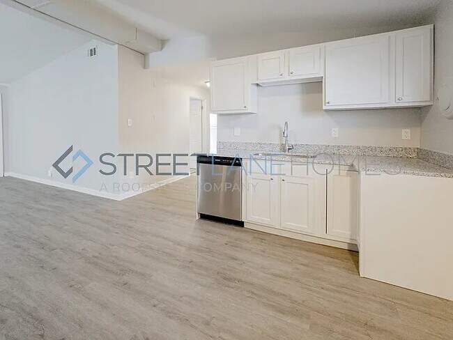 Foto del edificio - 8314 Sagewood Ln