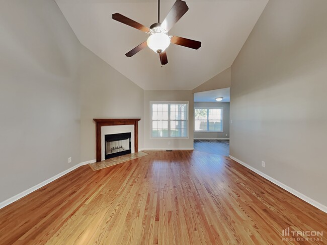 Building Photo - 3759 S Cindy Jo Dr