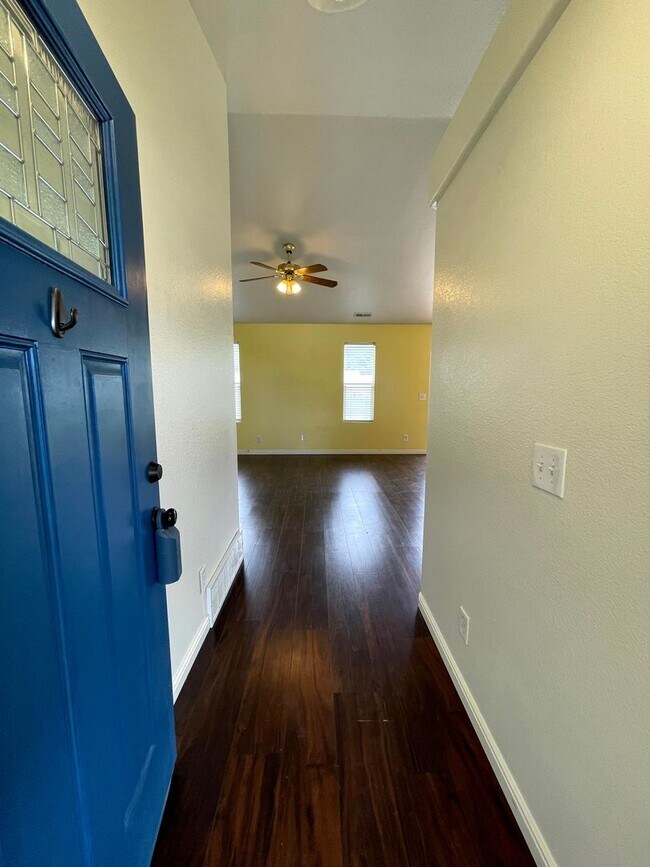 Building Photo - Great 3 Bed/2 Bath Home in Kaysville!