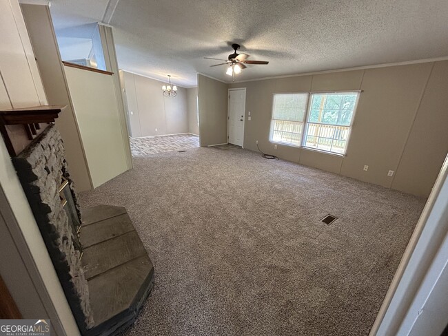 Foto del edificio - 6598 Jackson Trail Rd