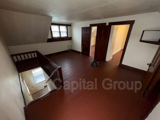 Foto del edificio - 38 Glenwood St