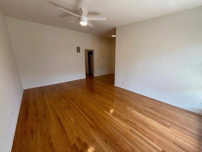 Building Photo - 1514 Orange Grv Ave