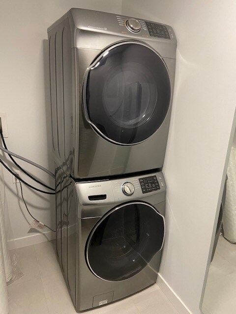 Photo du bâtiment - 10749-10786 86 Ave NW