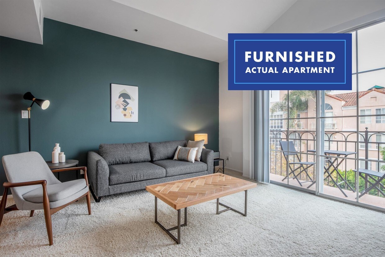 Foto principal - 5760 W 3rd St