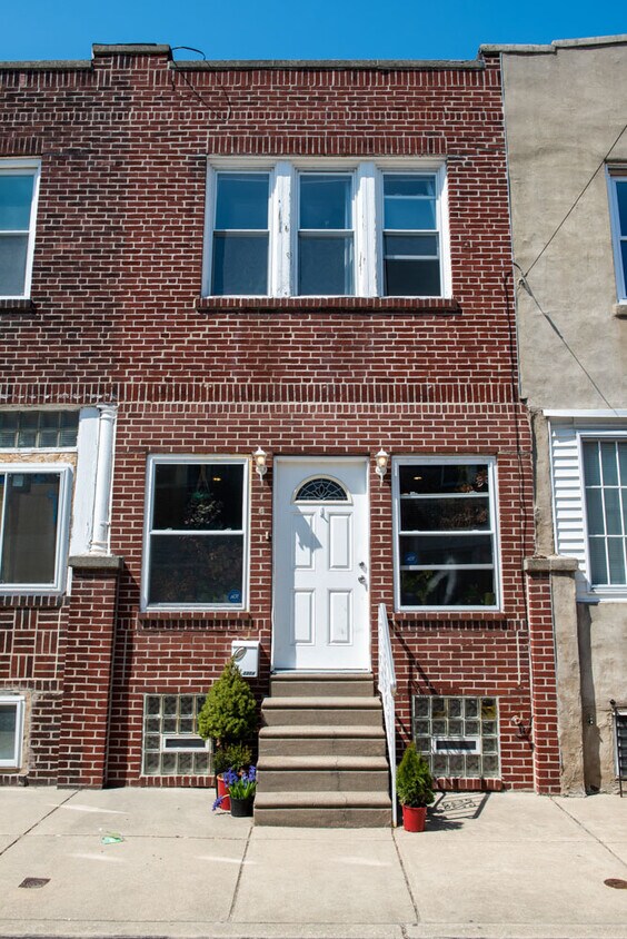 Primary Photo - 2204 S Norwood St