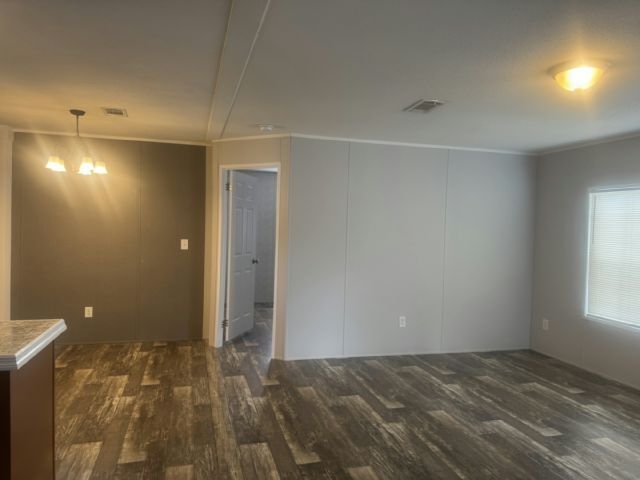 Foto del edificio - 9402 Paradise Dr