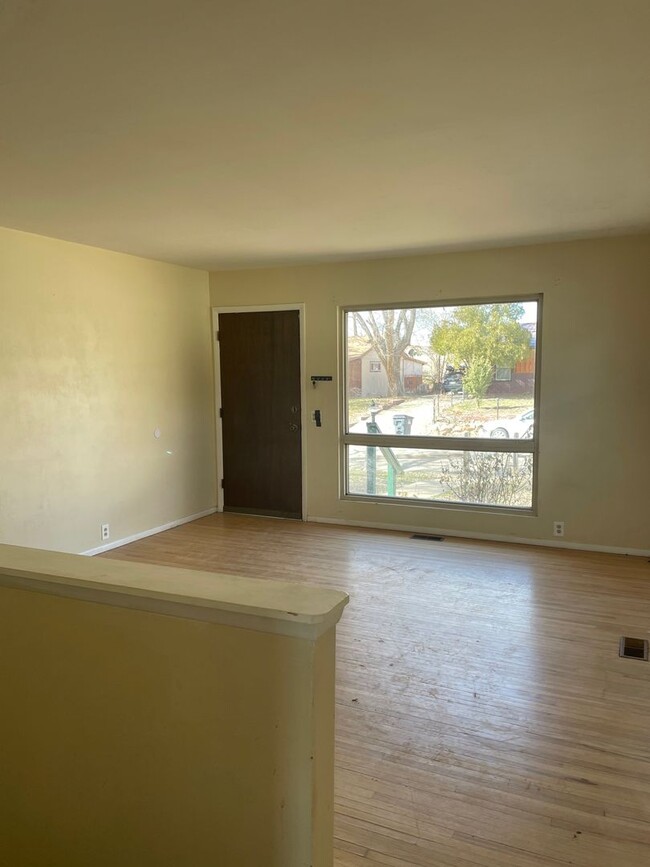 Foto del edificio - 3 bed 2 bath home