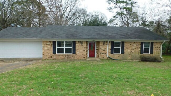 Building Photo - 6026 Springbrook Dr