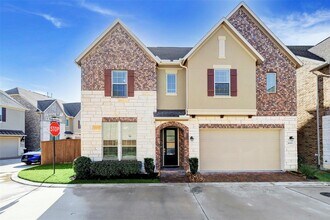 Building Photo - 18303 Harmony Bluff Ln