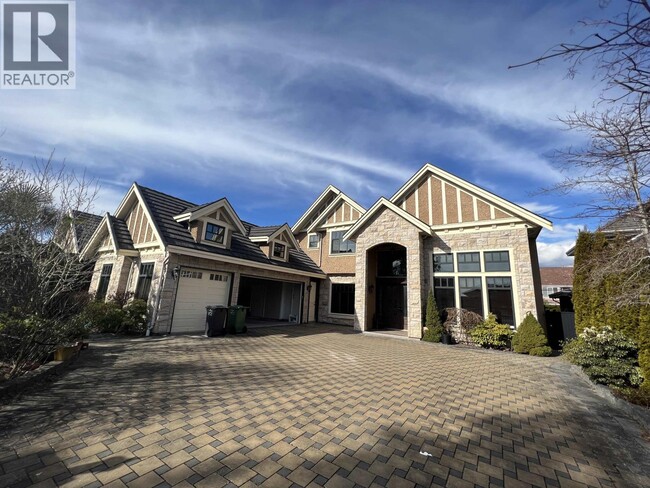 Photo du bâtiment - 5191 Calderwood Crescent