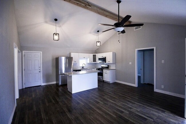 Foto del edificio - 2733 Livingston Ave