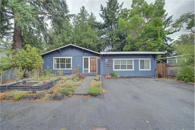 Photo - 816 NE 120th St House