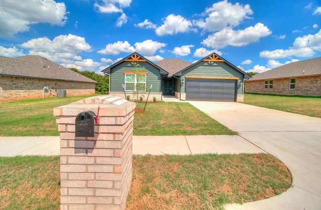 Building Photo - Brand New 4 Bed Home!