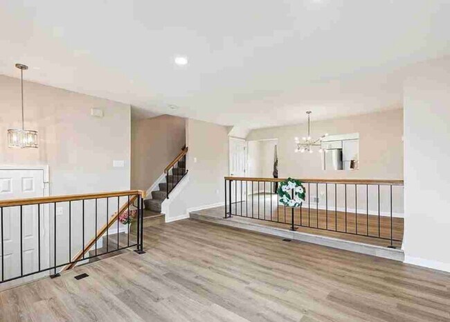 Foto del edificio - 11215 Lake Overlook Pl