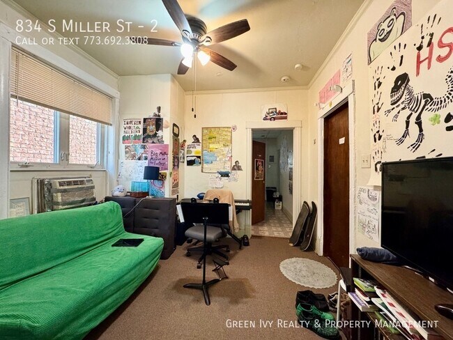 Foto del edificio - 834 S Miller St