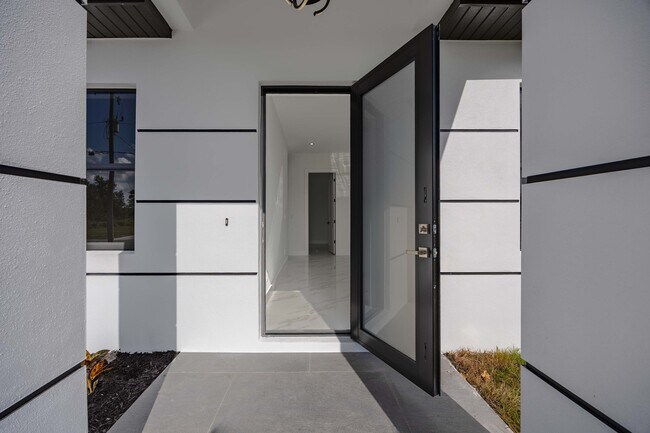 Foto del edificio - 1053 Marine Ave S