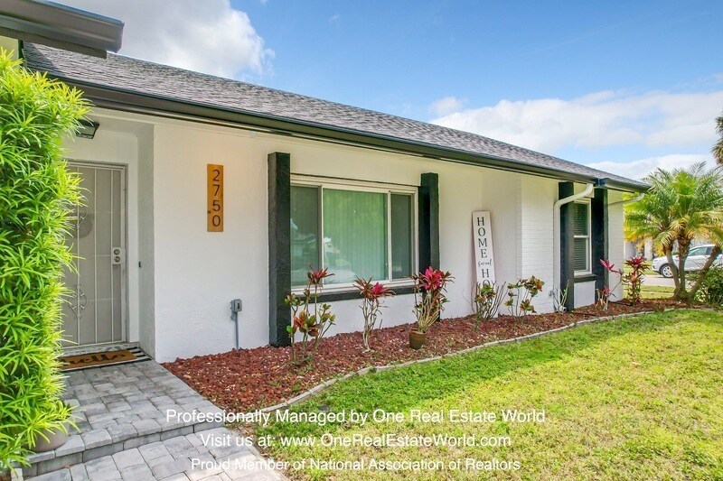 Primary Photo - 2750 Bay Leaf Dr