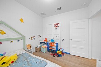 Building Photo - 12919 California Palm Ct