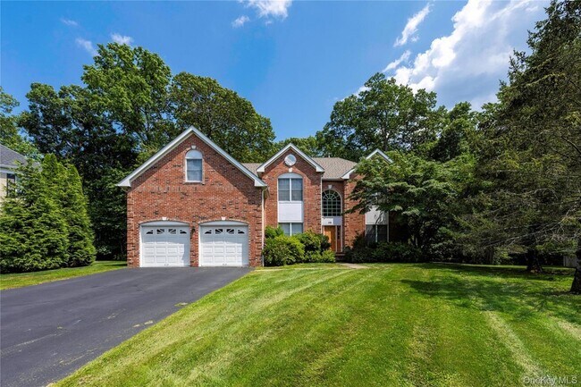 Foto del edificio - 46 McGuiness Ln