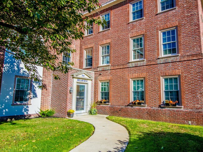 Foto del edificio - 711 N Broom St