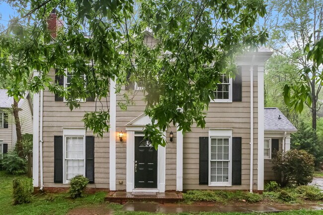 Foto del edificio - 2134 Dembrigh Ln