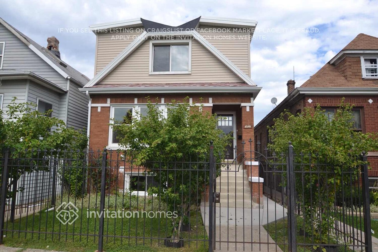 Foto principal - 4548 W Altgeld St