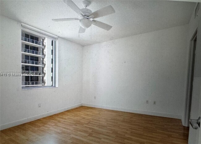 Foto del edificio - 1060 Brickell Ave