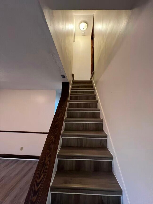 Building Photo - 41 S 13th St