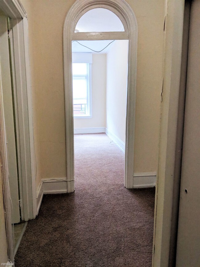 Building Photo - 1 br, 1 bath  - 3921 Pine St
