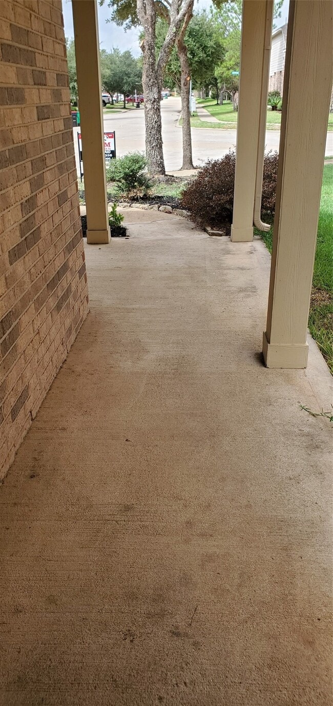 Foto del edificio - 6151 Norwood Meadows Ln