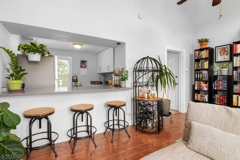 Foto principal - 248 Spruce St