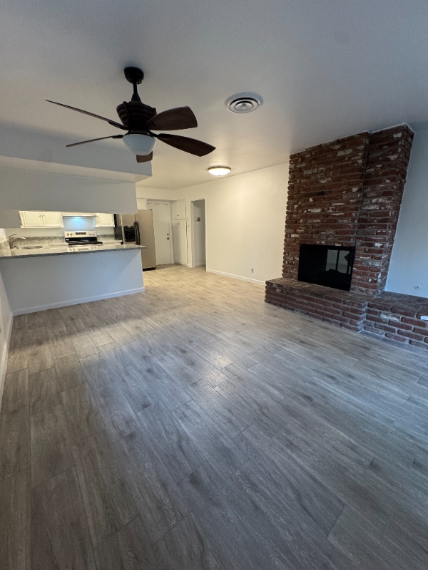 Foto del edificio - 5904 Daggett Ave