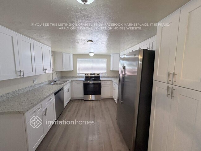 Foto del edificio - 2627 N 70th Pl