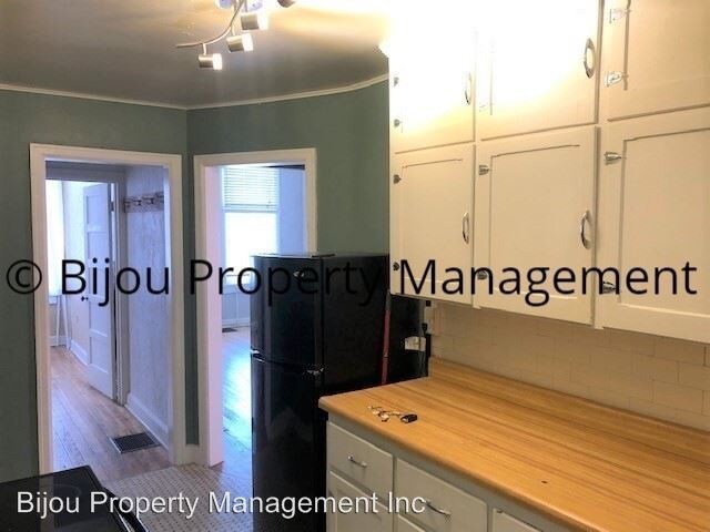 Foto del edificio - 2 br, 1 bath Apartment - 114 Canon Ave