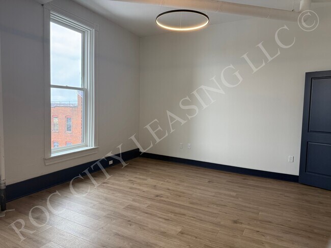 Foto del edificio - 151 St Paul St