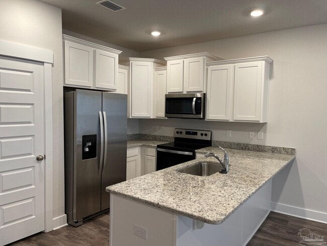 Foto del edificio - 1650 Iroquois Ct
