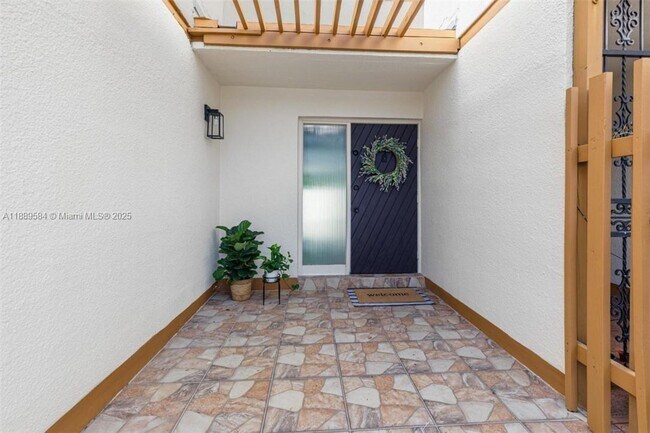 Foto del edificio - 13174 SW 10th Terrace Dr