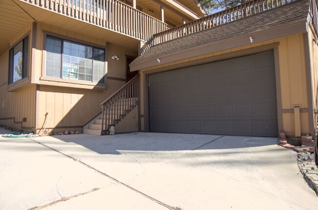 Foto del edificio - Spacious 3 Bedroom 2 Bathroom in Big Bear ...