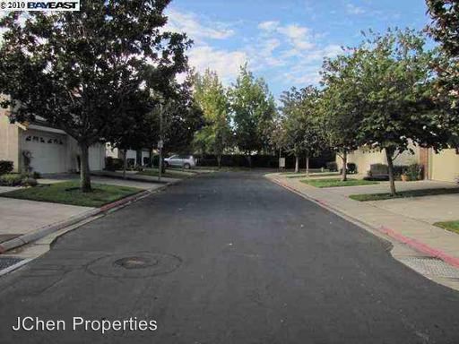 Building Photo - 1714 Magnolia Cir