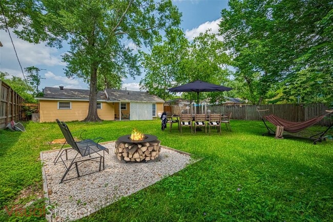 Building Photo - 5513 Fairdale Ln