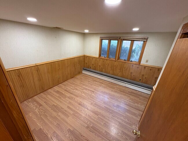 Foto del edificio - 170 Woodland Ave